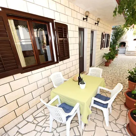 Apartments By The Sea Podobuce, Peljesac - 631 *